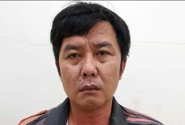 Người đàn ông nửa đêm ra đường 'quậy' rồi đâm bị thương công an 