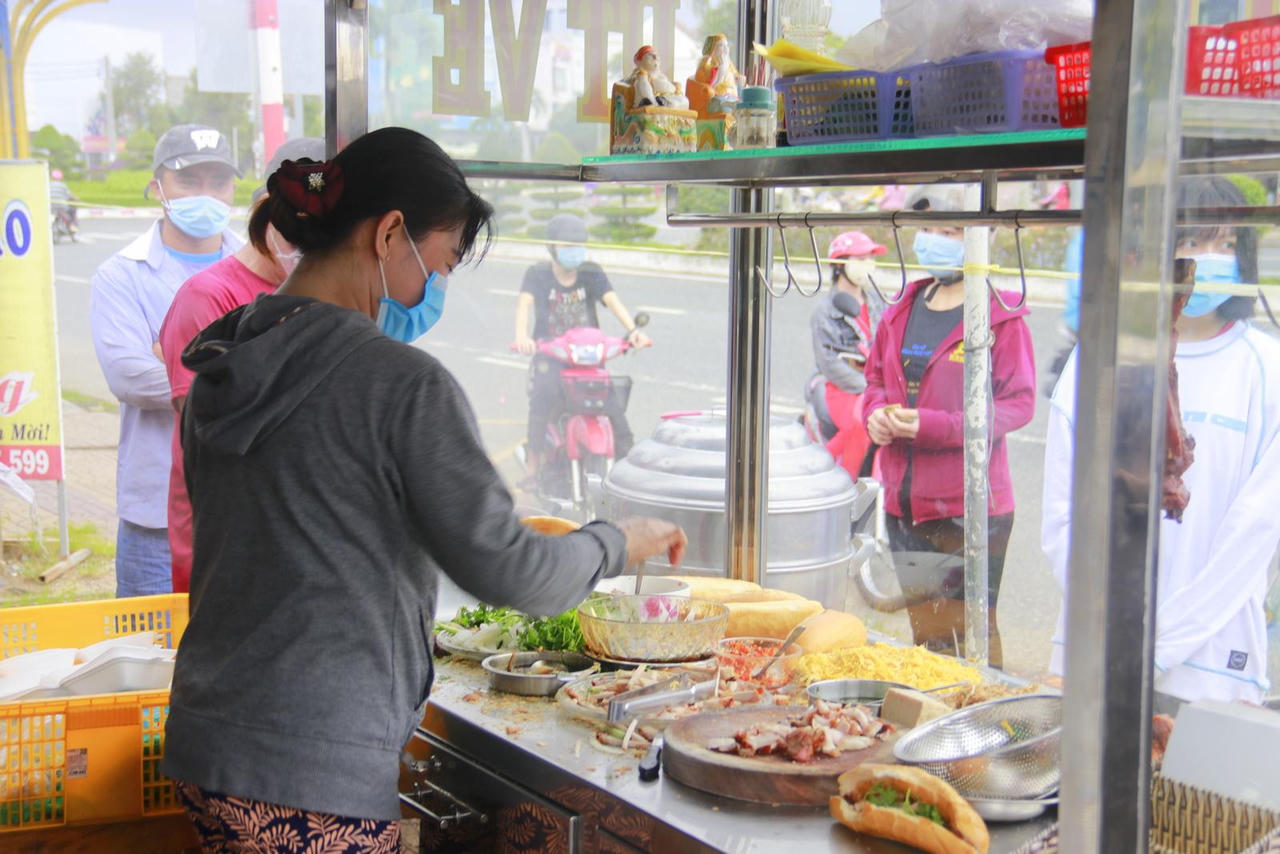 Người dân vùng xanh ở Cần Thơ phấn khởi khi cuộc sống dần trở lại bình thường 