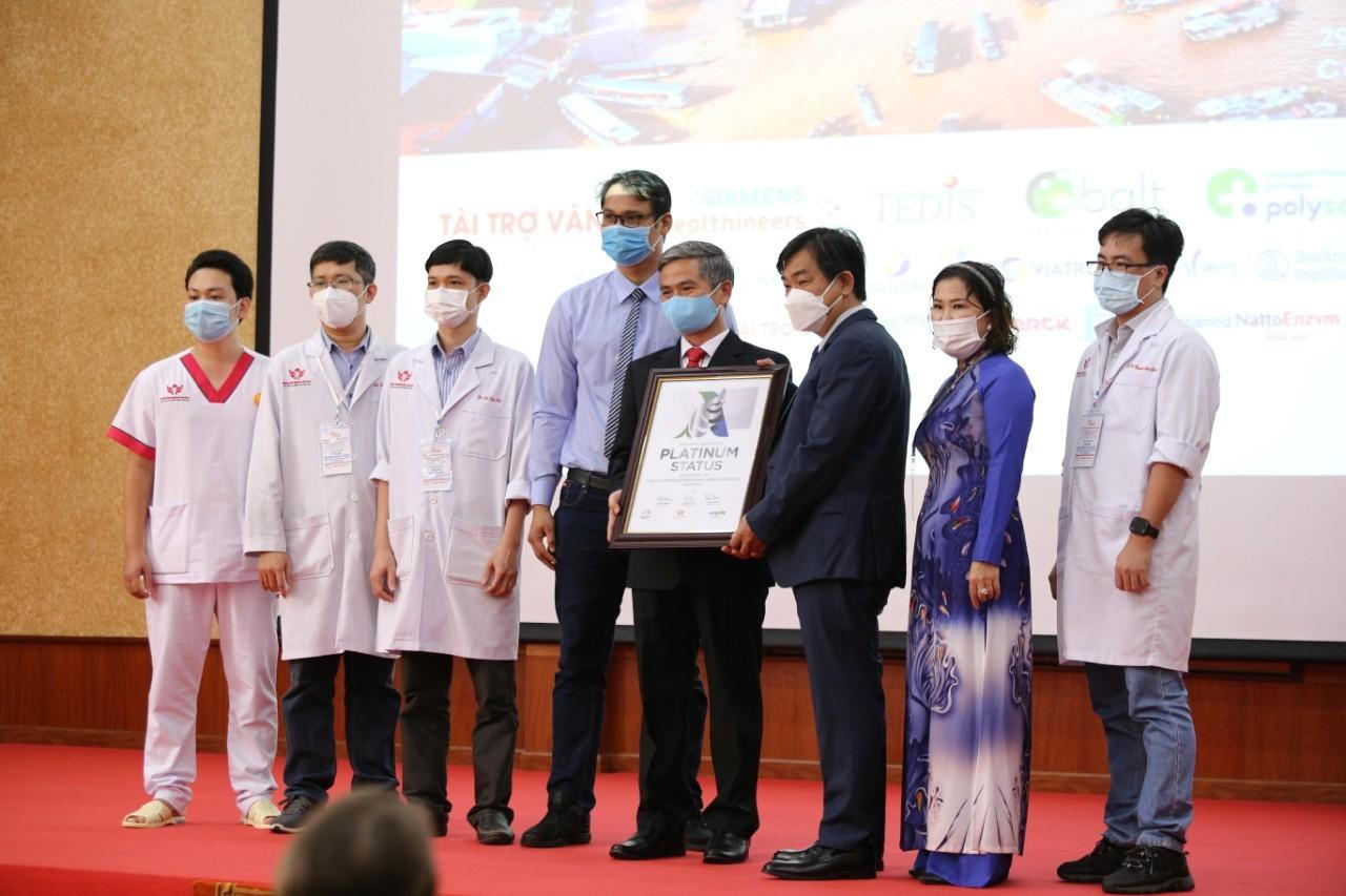 Bệnh viện tư nhân đầu tiên tại ĐBSCL đạt tiêu chuẩn BẠCH KIM trong điều trị đột quỵ. 