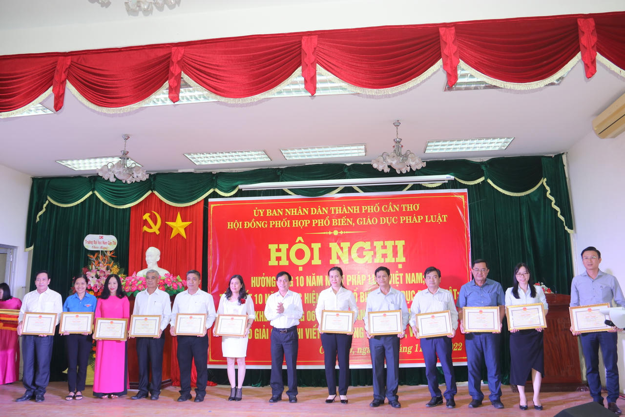 Cần Thơ: Cả hệ thống chính trị chung tay làm tốt công tác tyên truyền, phổ biến pháp luật