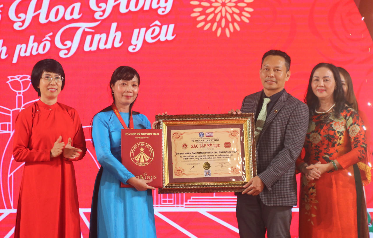 Khai mạc Tuần lễ du lịch, lễ hội hoa xuân 'Sa Đéc – Thành phố hoa hồng – Thành phố tình yêu'