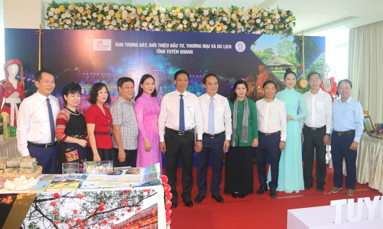 Quảng bá Lễ hội Thành Tuyên và chương trình 'Qua miền di sản Việt Bắc' tại Cần Thơ