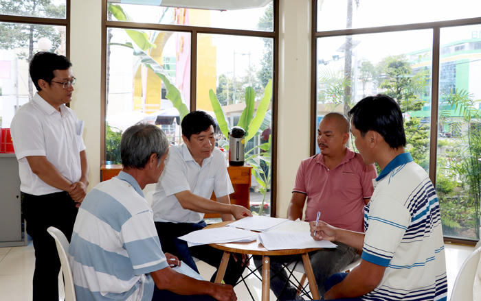 Lãnh đạo Đồng Tháp tổ chức gặp gỡ để 'gỡ khó' cho người dân, doanh nghiệp 