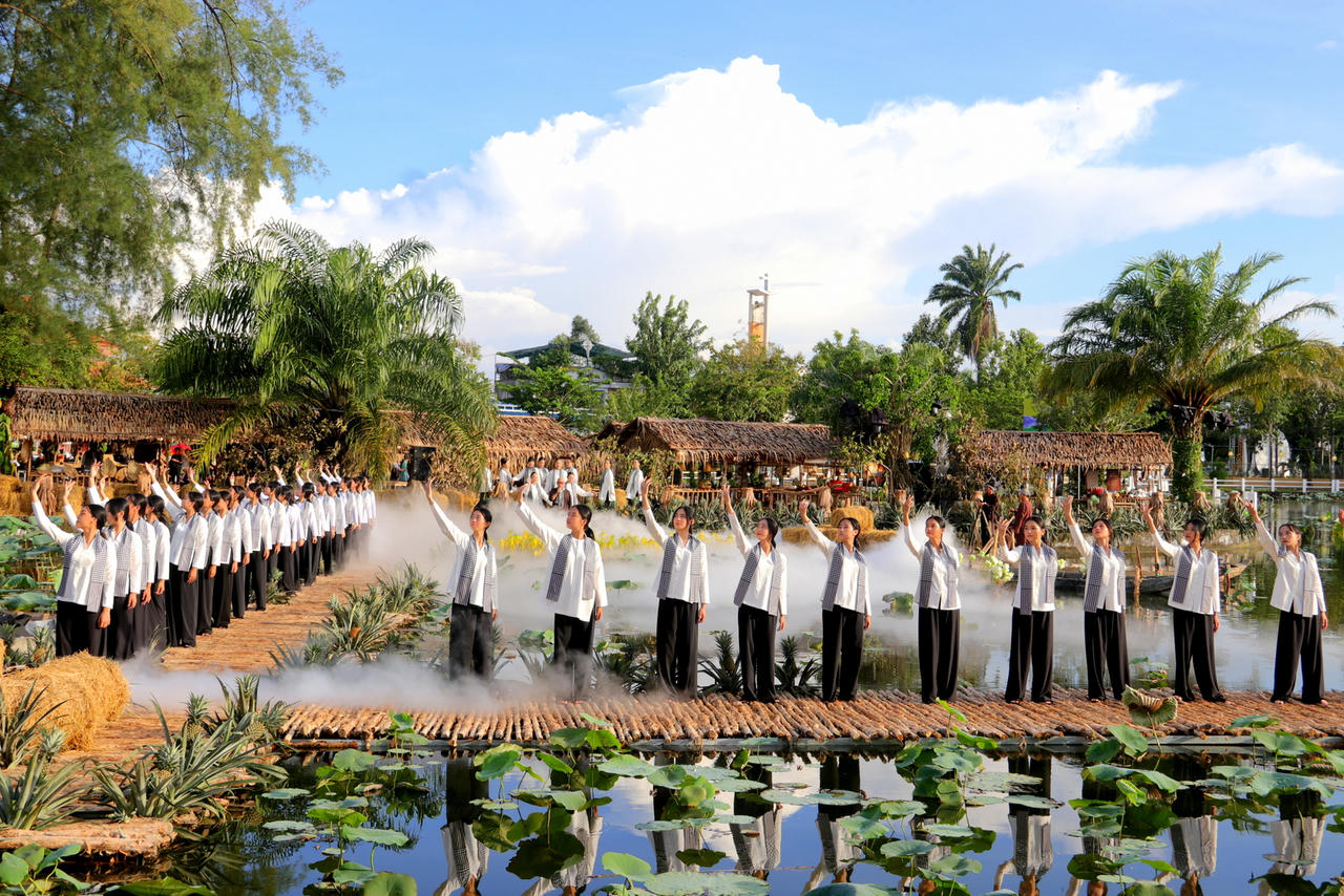 Festival Áo bà ba Hậu Giang 2023: Quảng bá, nâng tầm thương hiệu địa phương