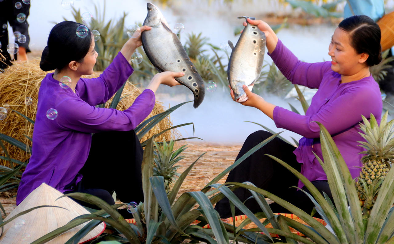 Festival Áo bà ba Hậu Giang 2023: Quảng bá, nâng tầm thương hiệu địa phương