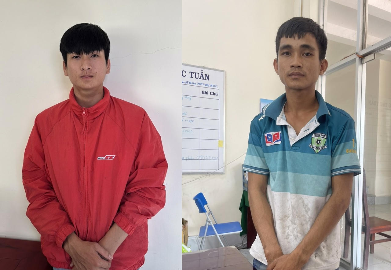 4 đối tượng dùng sơn vẽ quảng cáo trang cờ bạc online lên ghế đá