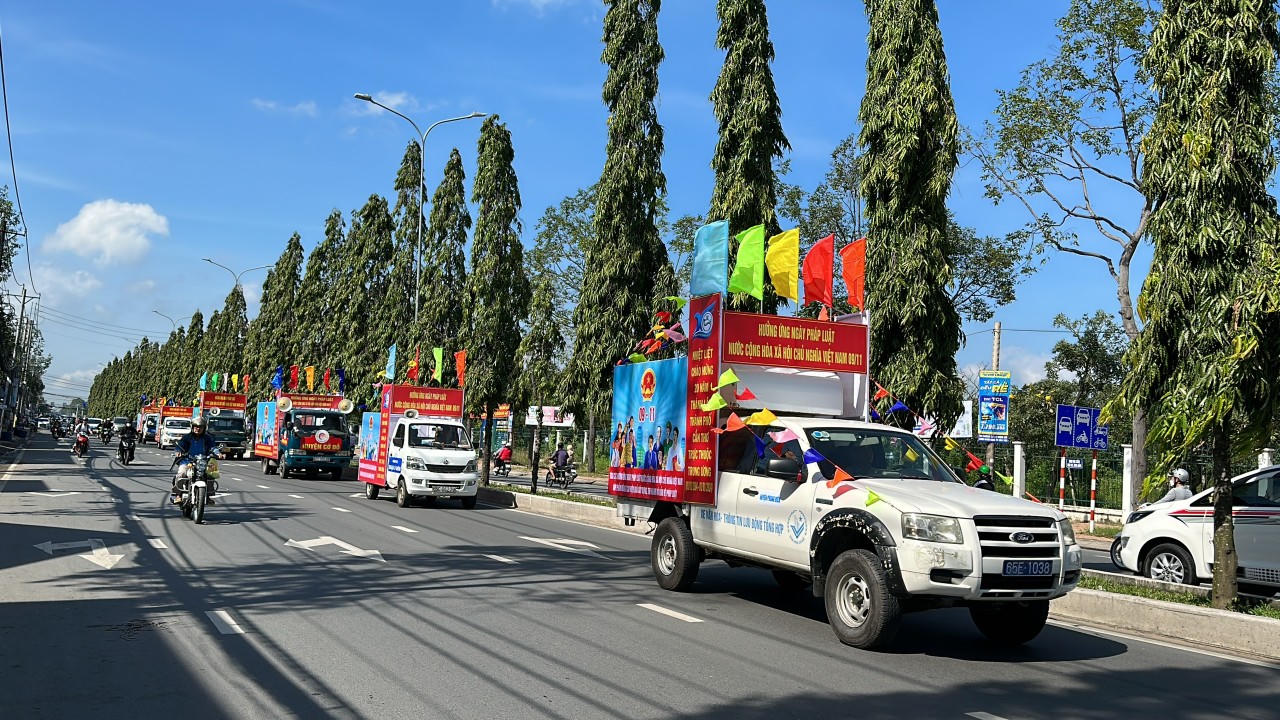 Cần Thơ: Nhiều hoạt động sôi nổi, hấp dẫn hưởng ứng Ngày Pháp luật Việt Nam 9/11 