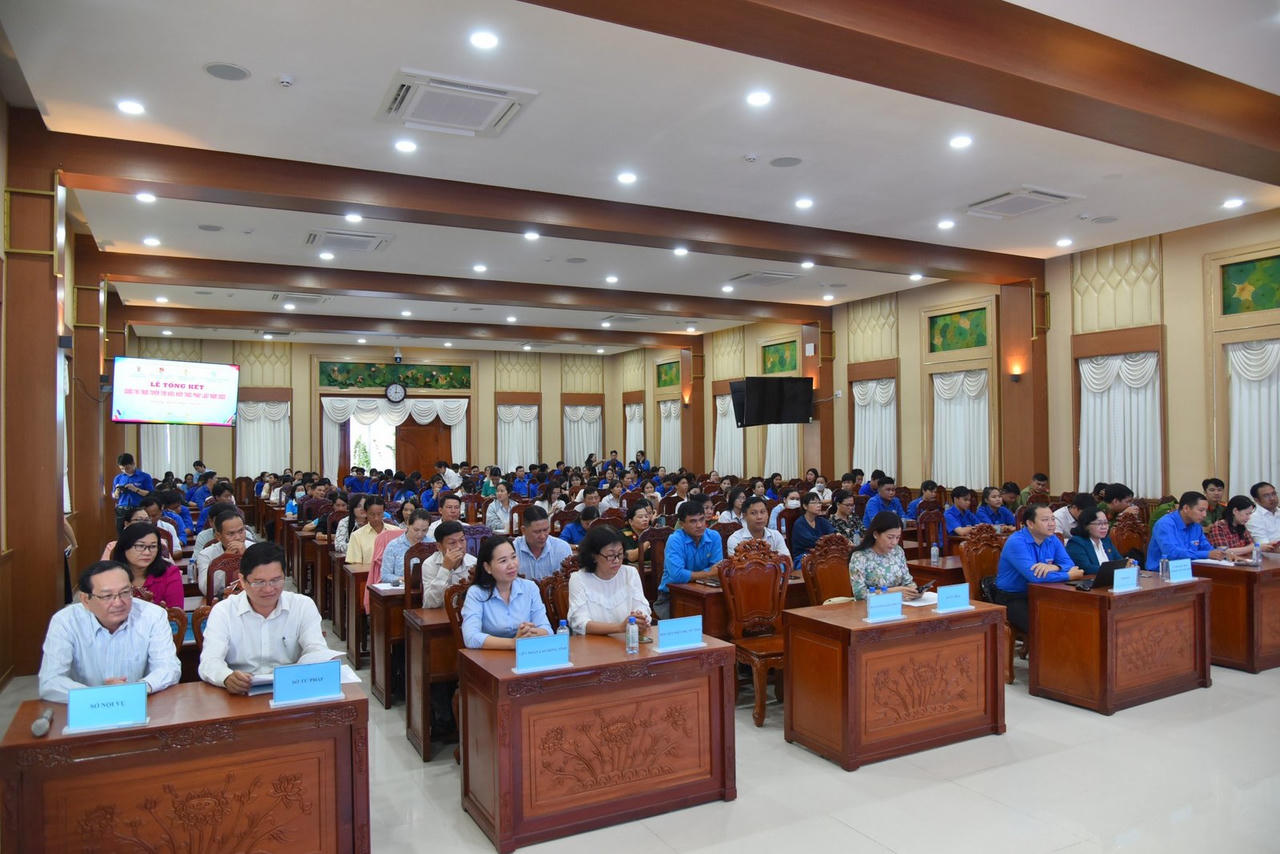 Cuộc thi trực tuyến “Tìm hiểu kiến thức pháp luật” tỉnh Đồng Tháp: “Cánh tay nối dài” lan tỏa pháp luật đến gần dân 