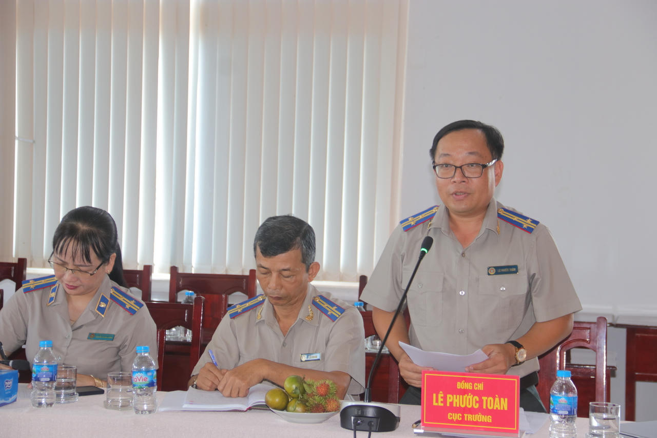 Bộ trưởng Lê Thành Long làm việc với Sở Tư pháp, Cục THADS tỉnh Hậu Giang 