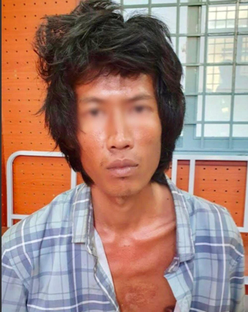 Cần Thơ bắt khẩn cấp đối tượng tâm thần chém chết người