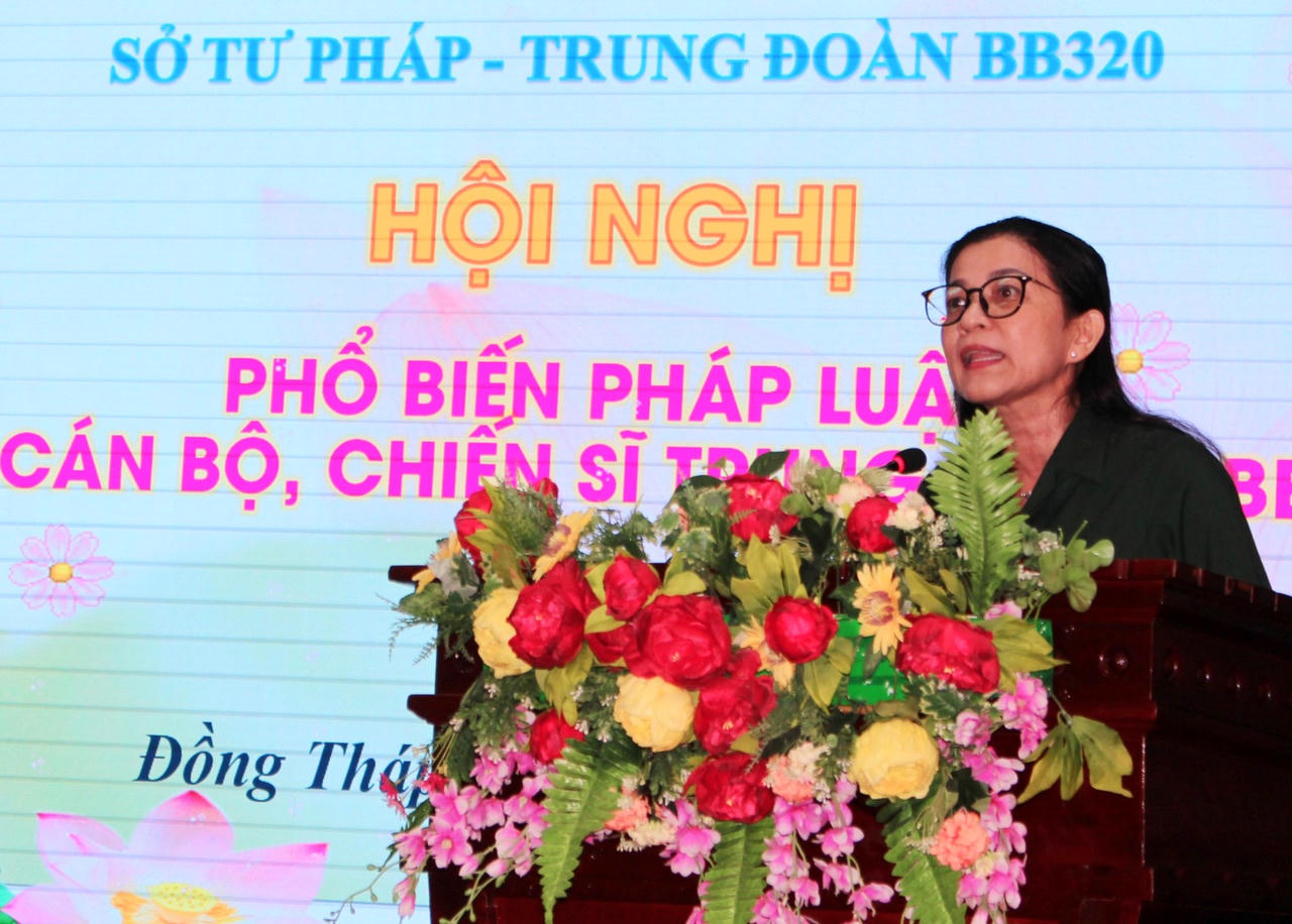 Đồng Tháp phổ biến pháp luật cho cán bộ, chiến sĩ Trung đoàn Bộ binh 320 