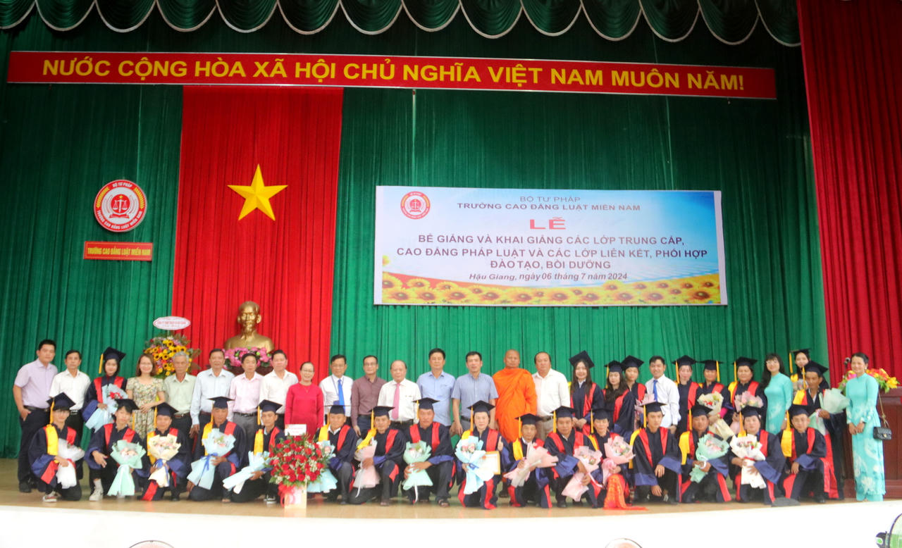 Trường Cao đẳng Luật Miền Nam khai giảng các lớp trung cấp, cao đẳng pháp luật