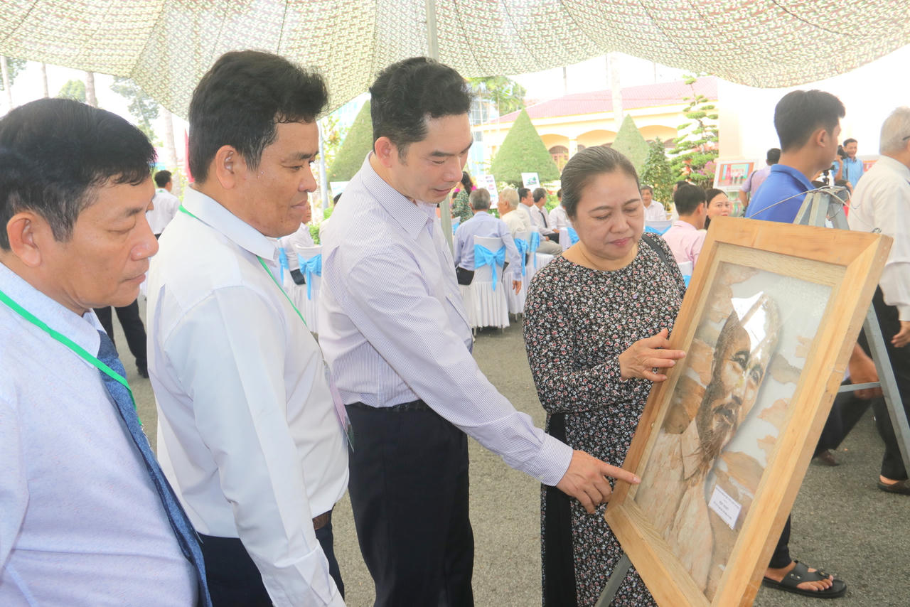 Huyện Lấp Vò đạt chuẩn nông thôn mới 