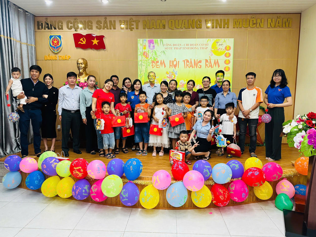 Sở Tư pháp Đồng Tháp tổ chức “Đêm hội trăng rằm” cho con cán bộ, công chức 