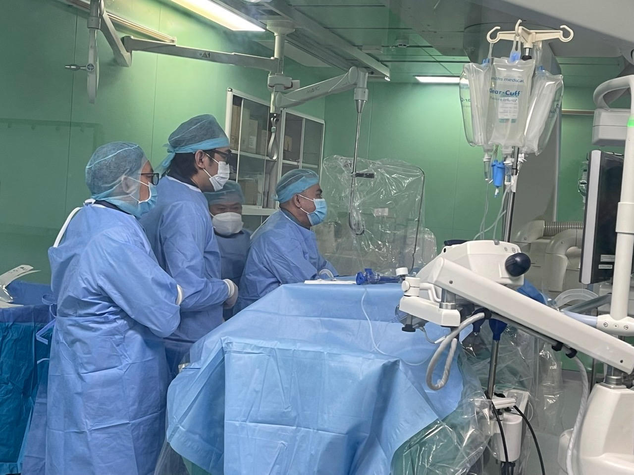 Cứu sản phụ trẻ lâm vào tình trạng nguy kịch khi sinh