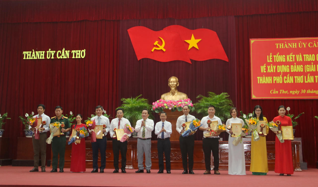 50 tác phẩm đoạt giải Búa Liềm vàng TP Cần Thơ năm 2024 