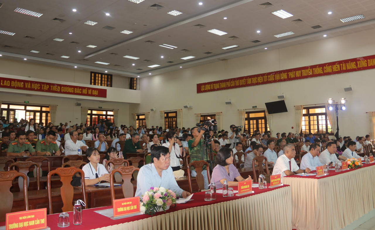 Cần Thơ lan tỏa ý nghĩa Ngày pháp luật đến toàn dân 