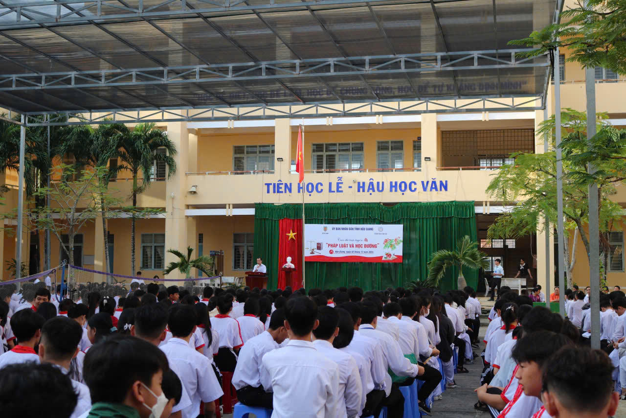 Hậu Giang tuyên truyền pháp luật luôn bám sát nhu cầu xã hội