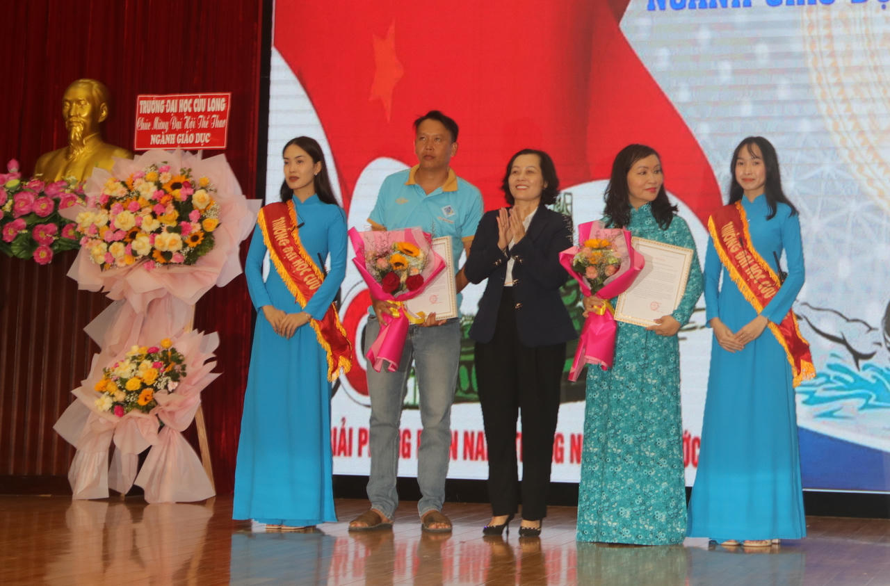 Vĩnh Long khai mạc Đại hội thể dục thể thao ngành GD&ĐT 