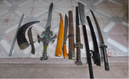 Bắt khẩn cấp nhóm thanh niên đòi nợ kiểu côn đồ