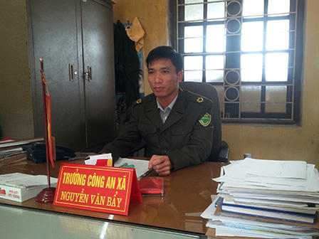 Con gái hư hỏng, đổi mạng cha già