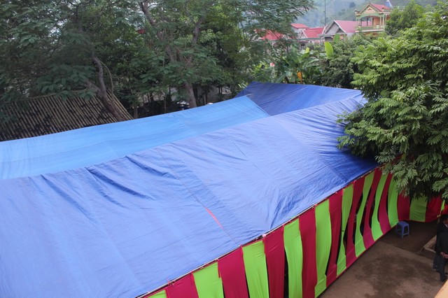  Phú Thọ: UBND xã "đóng cửa" cho Trưởng phòng Nội vụ tổ chức cưới con