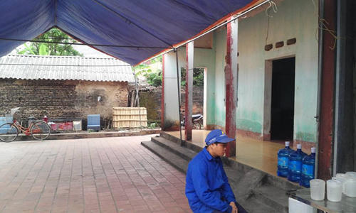 Nam thanh niên chết “bất thường” dưới cống nước