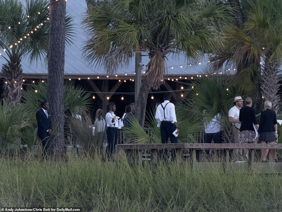 Hé lộ không gian cưới độc đáo của cặp đôi Justin Bieber và Hailey