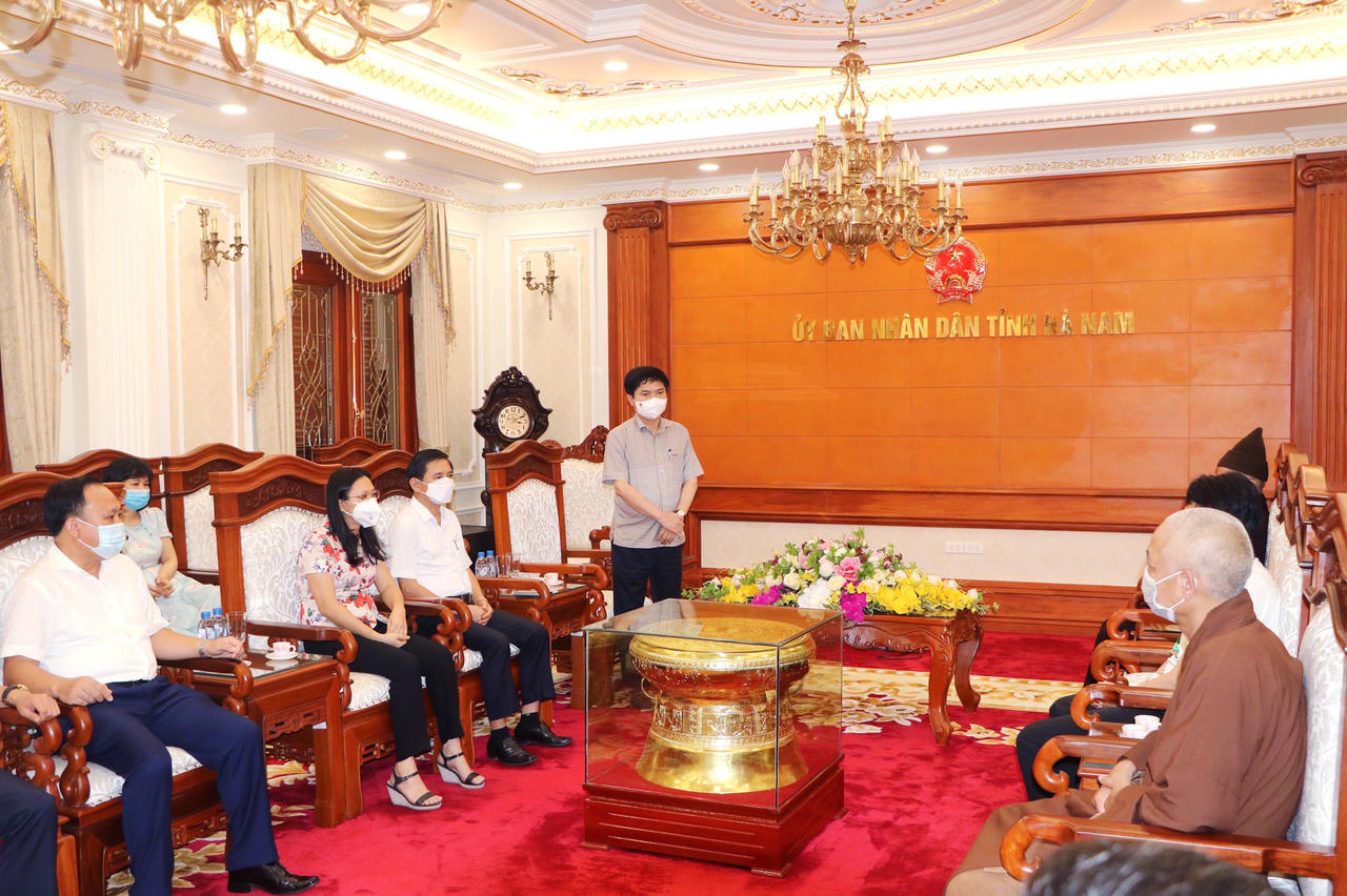 Tập đoàn Kosy trao hơn 1,4 tỷ đồng ủng hộ công tác phòng chống dịch COVID-19 tỉnh Hà Nam