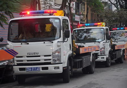 CSGT Hà Nội ra quân sẵn sàng chống bão Haiyan