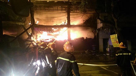 Hà Nội: Bà hỏa thiêu rụi Luxury Bar 