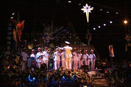 Không khí người dân Hà Nội đón Giáng sinh