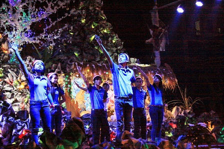 Không khí người dân Hà Nội đón Giáng sinh