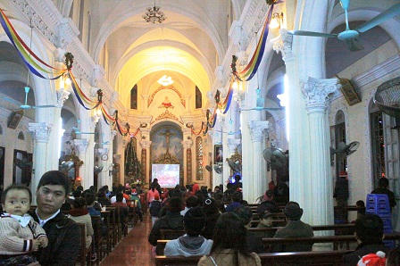 Không khí người dân Hà Nội đón Giáng sinh