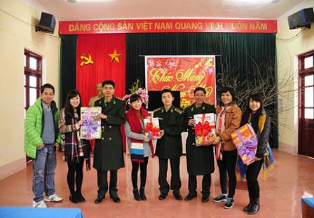 Ấm tình lính biên phòng đón xuân nơi biên cương Tổ quốc