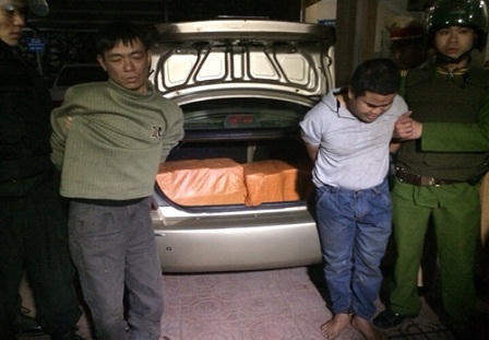 Sáng 29 Tết, bắt hai đối tượng vận chuyển 200 bánh heroin