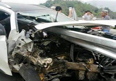 Ô tô đâm xuyên dải phân cách, một người tử vong