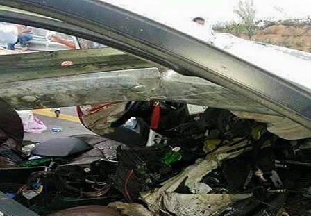 Ô tô đâm xuyên dải phân cách, một người tử vong