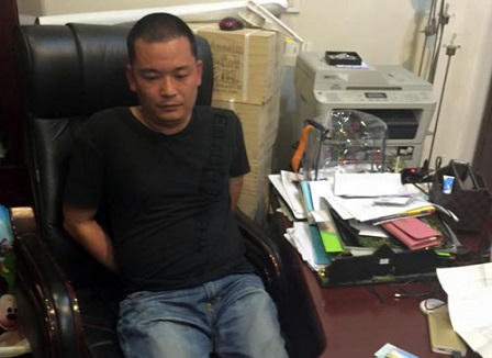 Triệt phá ổ nhóm dùng thẻ giả để rút tiền ngân hàng