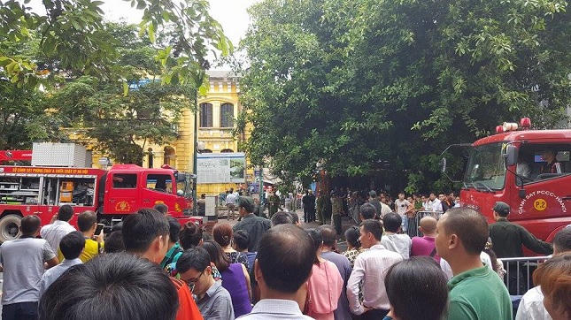 1 người chết, 4 nạn nhân vụ sập biệt thự cổ đang cấp cứu