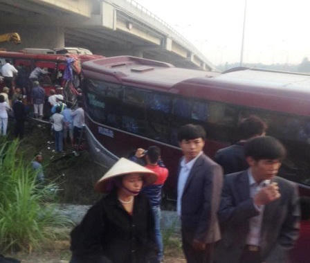 Hai người tử vong trên cao tốc Nội Bài- Lao Cai