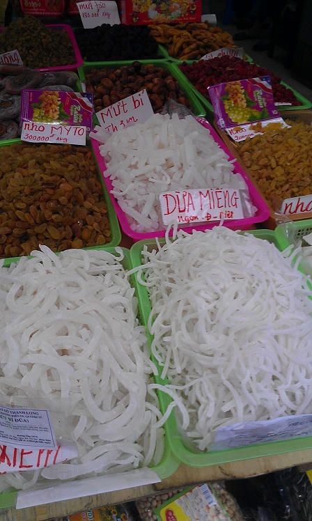 Mứt Tết không rõ nguồn gốc thất thế, mứt handmade lên ngôi