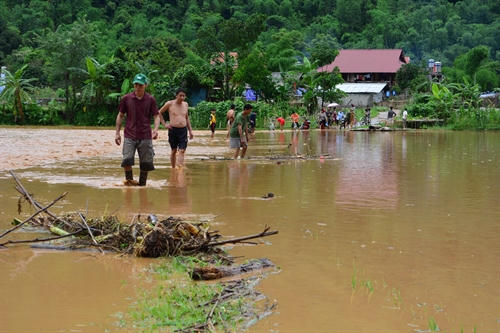 Mưa lớn gây ngập nặng tại Yên Bái, Sơn La
