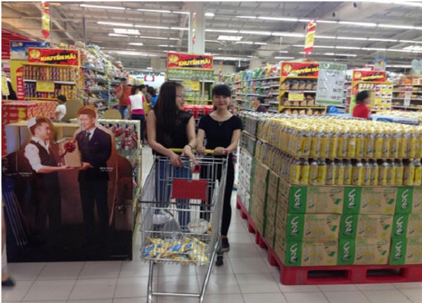 Người tiêu dùng “cảnh giác” với nước giải khát C2, Rồng Đỏ