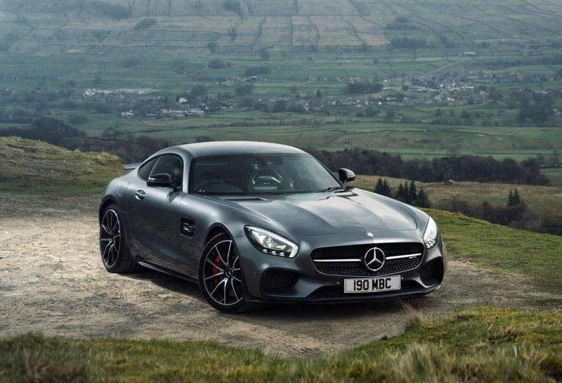 Top những xe thể thao đáng mua nhất thế giới