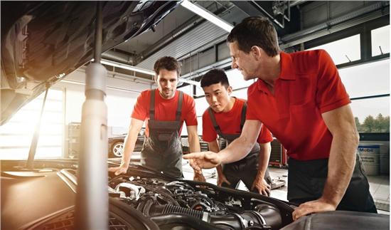 Triệu tập loạt xe Porsche bị lỗi chân phanh