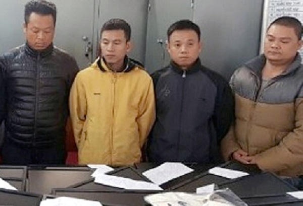 Hà Nội: Phá nhóm trộm hàng trăm màn hình máy tính