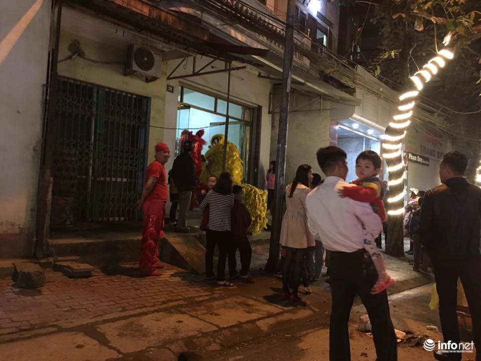 Nhiều nơi trên cả nước tưng bừng đón giao thừa