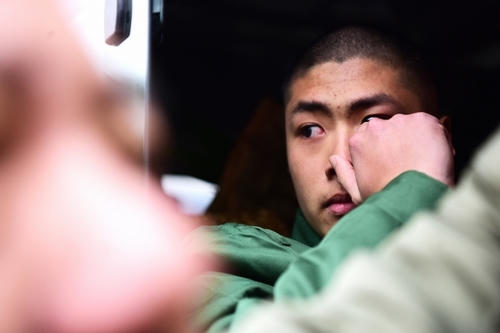 Nghẹn ngào giây phút tân binh chính thức lên đường tòng quân