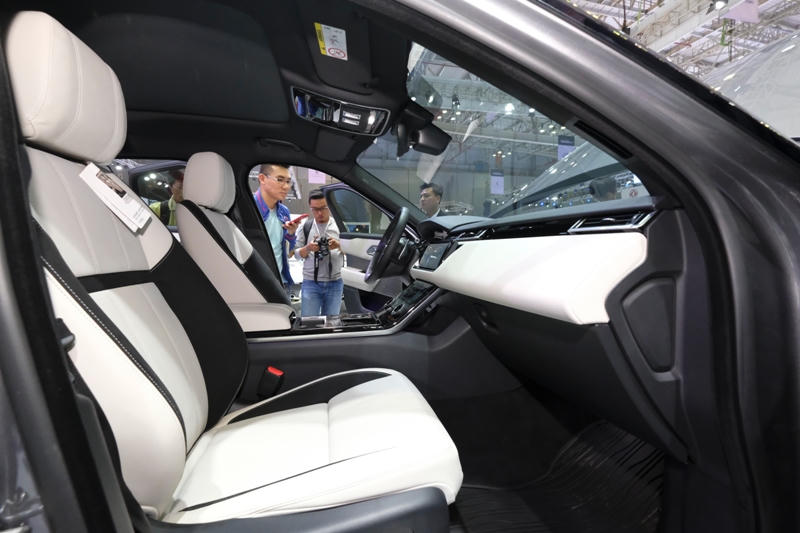 Range Rover Velar dưới góc nhìn toàn diện